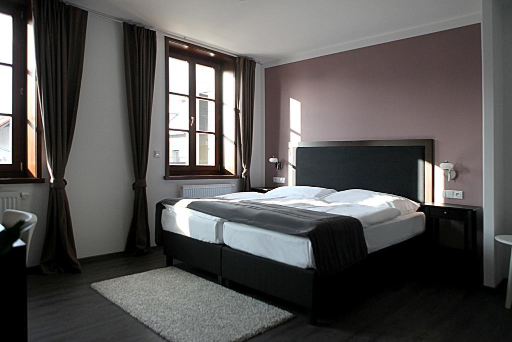 Hotel Koruna Chlumec nad Cidlinou Bagian luar foto