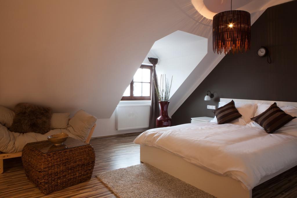 Hotel Koruna Chlumec nad Cidlinou Bagian luar foto