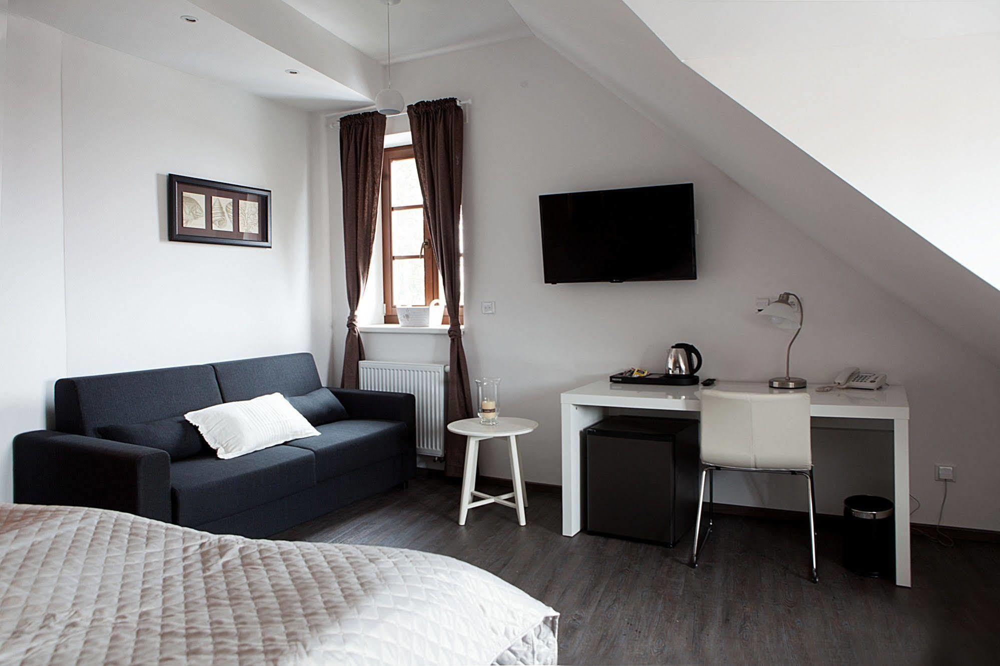 Hotel Koruna Chlumec nad Cidlinou Bagian luar foto